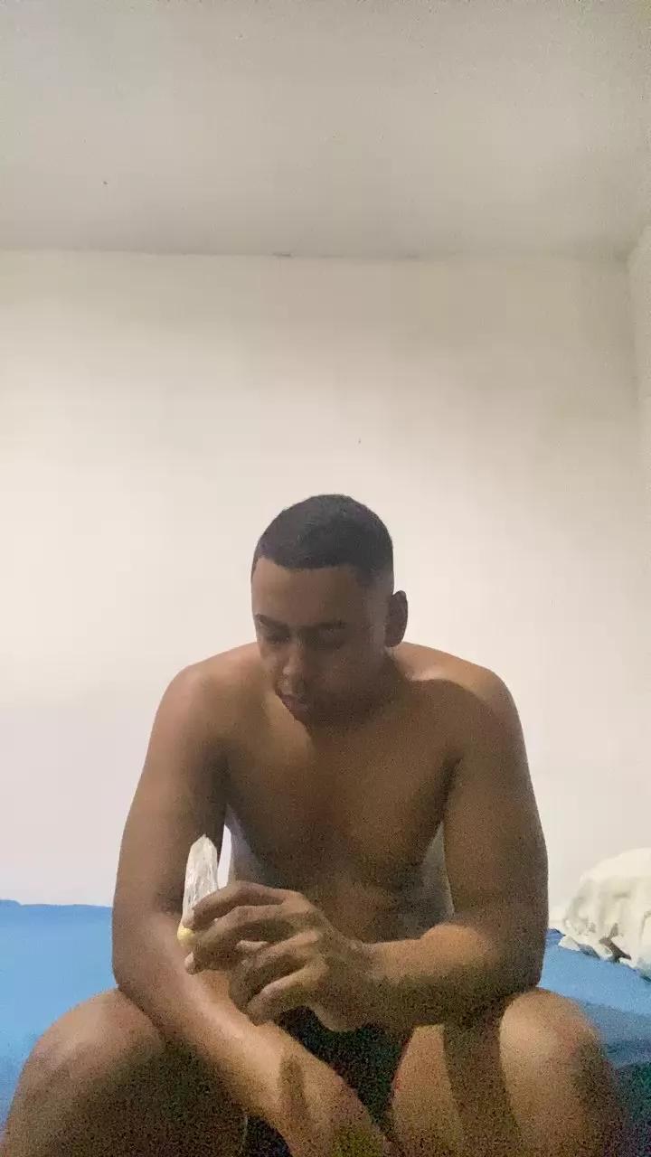Yoxeph on Cam4 