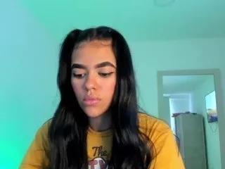 ambarphoenix on CamSoda 
