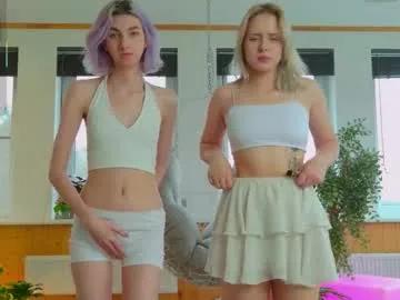 Explore Chaturbate's A_avine a_avine from Chaturbate