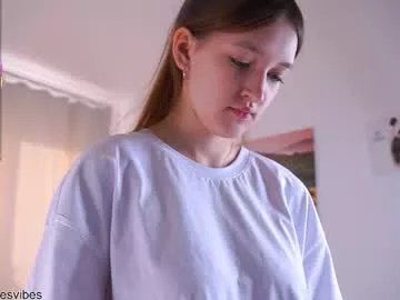 adeles_vibes on Chaturbate