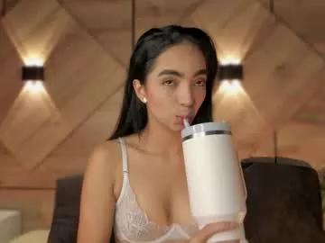 adelineevanss on Chaturbate
