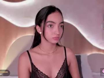 adelineevanss on Chaturbate