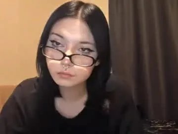 alberthamazierski — My goal: i wanna show you more of my body curves! ^-^ My name is Katrina and I'm #18 year old and i am #shy #new #young #teen girl and it's my 3rd week here [25 tokens remaining]