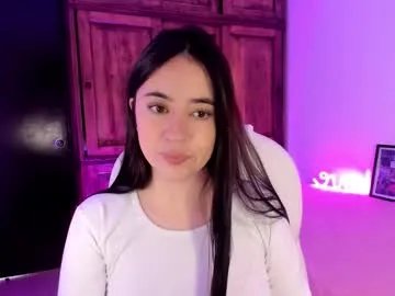 alicee_2 — GOAL: Oil on tits/nipple play [333 tokens remaining] DADDY <3 #german #latina #anal #feet #ahegao