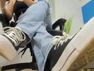 alma_fenix on Chaturbate
