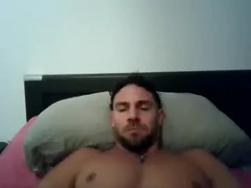 Freechat alphah_hunk on Chaturbate