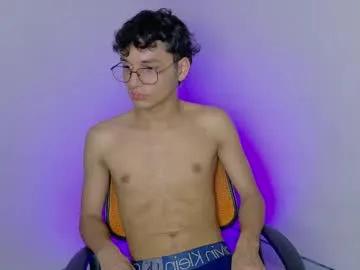 andrew_dann from Chaturbate