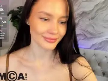 aria_mila — GOAL: Sexy Dance [183 tokens remaining] FIRST DAY AFTER THE WEEKEND  #18 #teen #skinny #smalltits #shy