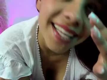 arianaa_collins on Chaturbate