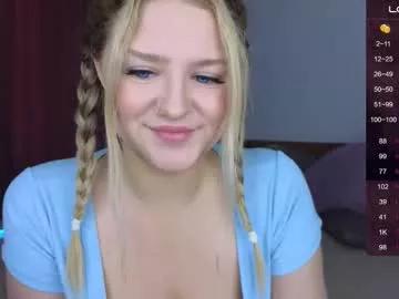 b_e_l_l_a__t_r_i_x on Chaturbate