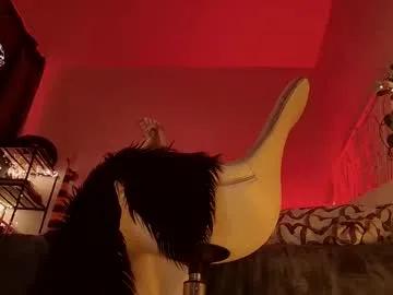 Explore slutty stripper Badassswitch badassswitch from Chaturbate