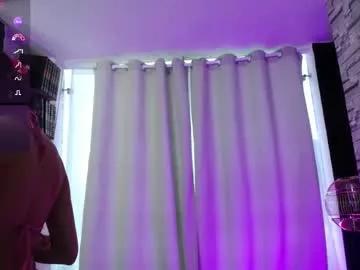 Freechat bellaodisea on Chaturbate