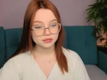 Freechat best_trip on Chaturbate