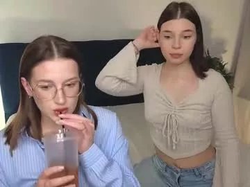 Freechat best_trip on Chaturbate