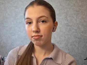 brandysingco — Hello my name is Hanna its my 1st day here Goal-wish me luck for my first day #new #shy #young #18 #natural [0 tokens remaining]