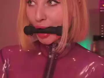 Freechat bronnica on Chaturbate