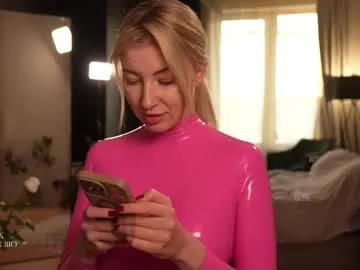 Freechat bronnica on Chaturbate