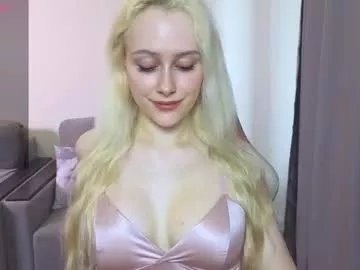 Freechat caseylabow on Chaturbate