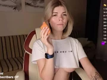 Freechat charming__kitty on Chaturbate
