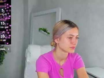 cherry_pr1ce on Chaturbate