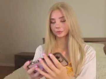 Freechat chloe_lov_ on Chaturbate