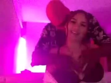 Freechat chocolatevscaramel on Chaturbate