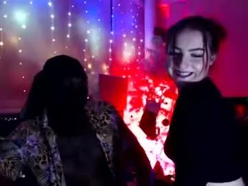 Freechat chocolatevscaramel on Chaturbate