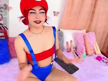 Try Chaturbate's Cloee_lovee cloee_lovee from Chaturbate