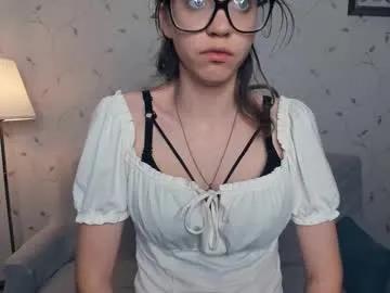 Watch Chaturbate's Cutefluffy cutefluffy from Chaturbate