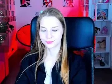 Freechat cutemousee on Chaturbate