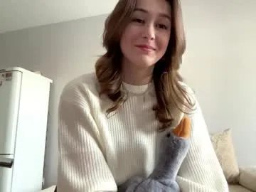 deandrasankowski — Yo yo Im Elsa! Welcome and nice to see you! Goal is show you my outfit for first day here #new #teen #18 #shy #cute [15 tokens remaining]