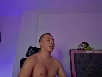 Freechat donathoo on Chaturbate
