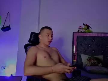 Freechat donathoo on Chaturbate