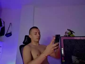 Freechat donathoo on Chaturbate