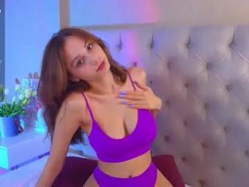 Freechat ellarabbit on Chaturbate