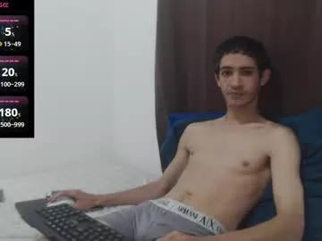 elmaster0111 on Chaturbate 