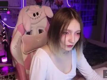 Try Evie_rosen, she wants to masturbate for you evie_rosen from Chaturbate