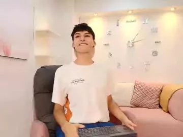 Freechat ezra_storm on Chaturbate