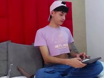 Freechat ezra_storm on Chaturbate