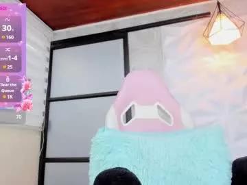girl_crown on Chaturbate 