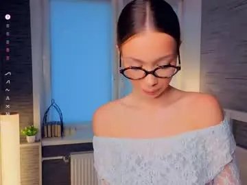 hannavaile — GOAL: Low my shorts and make my ass red in doggy! [65 tokens remaining] Hi! Glad to see you  Help me to get 250 thumbups! #18 #teen #new #shy #young