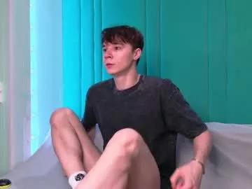 hugebangins_ on Chaturbate