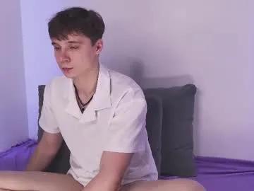 hugebangins_ on Chaturbate