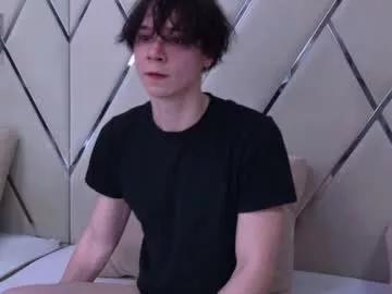 hugebangins_ on Chaturbate 