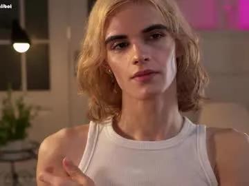 imkawaiiboi on Chaturbate