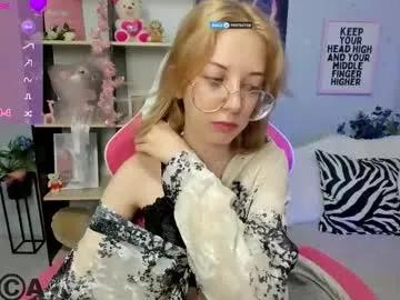 Try Inferno_mia, she wants to masturbate for you inferno_mia from Chaturbate