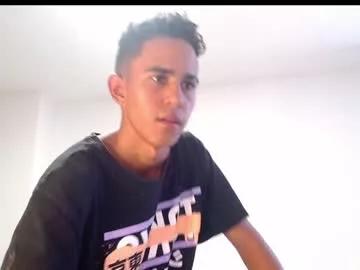 isaaclatino on Chaturbate 