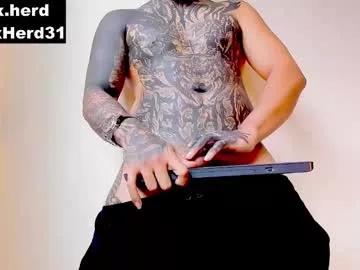 jaxxxonherd on Chaturbate 