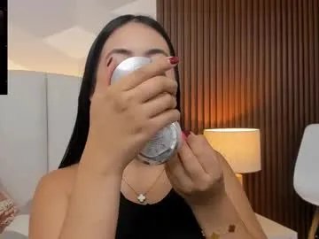 julietasantos__ from Chaturbate