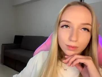 Masturbate to Julissariecke, she wants to masturbate for you julissariecke from Chaturbate